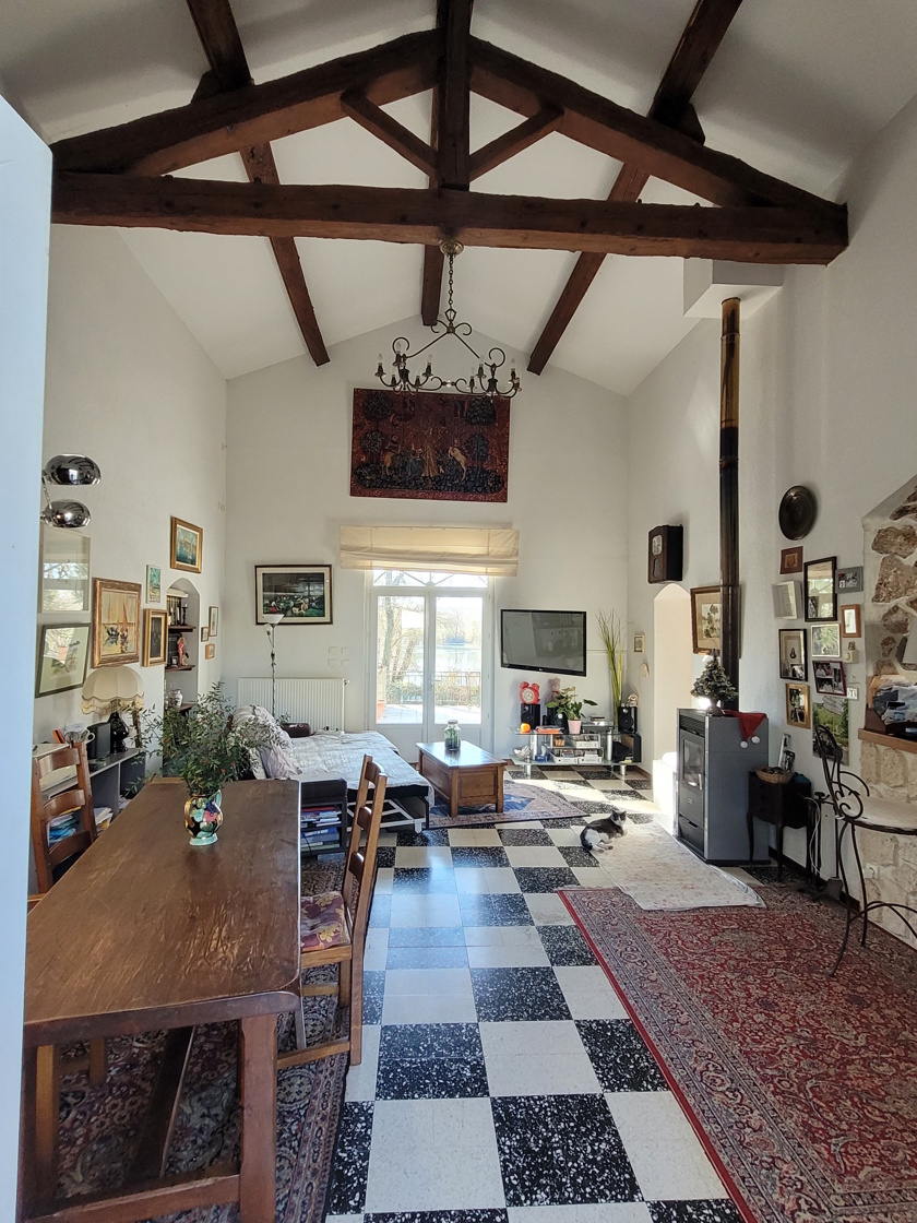 2 bedroom Detached House in Beziers, Herault, France – tb432000e