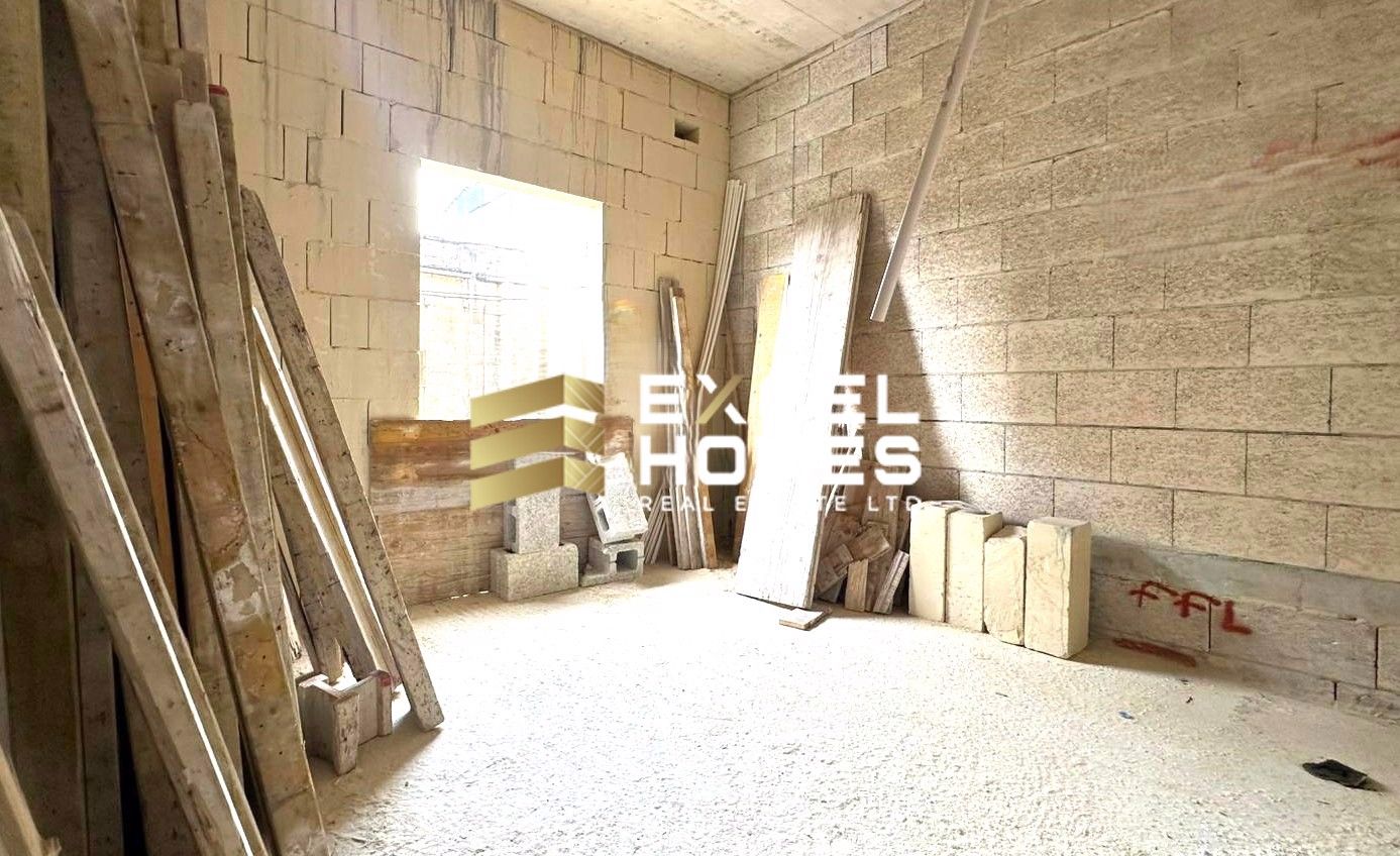 4 bedroom Terraced House in Pieta, Malta – 65775