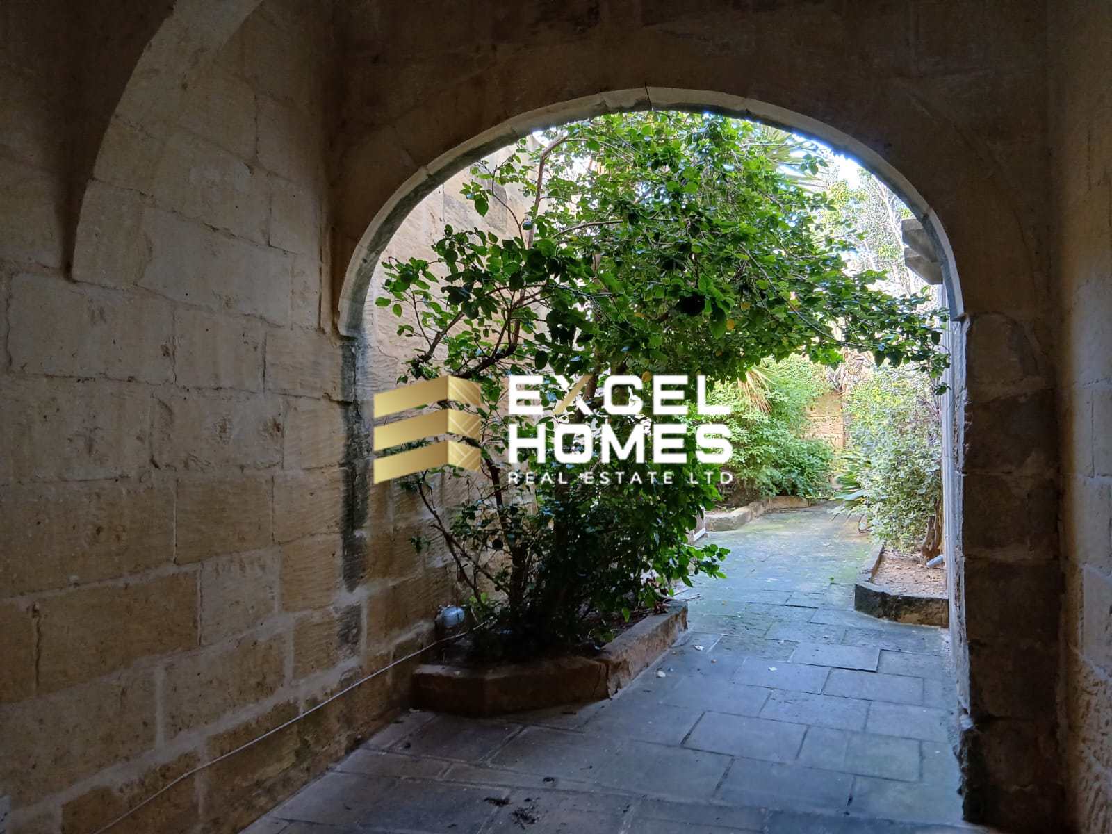 2 bedroom Farmhouse in Xaghra, Malta – 65771
