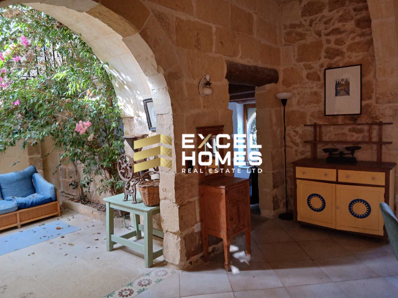 2 bedroom Farmhouse in Xaghra, Malta – 65771
