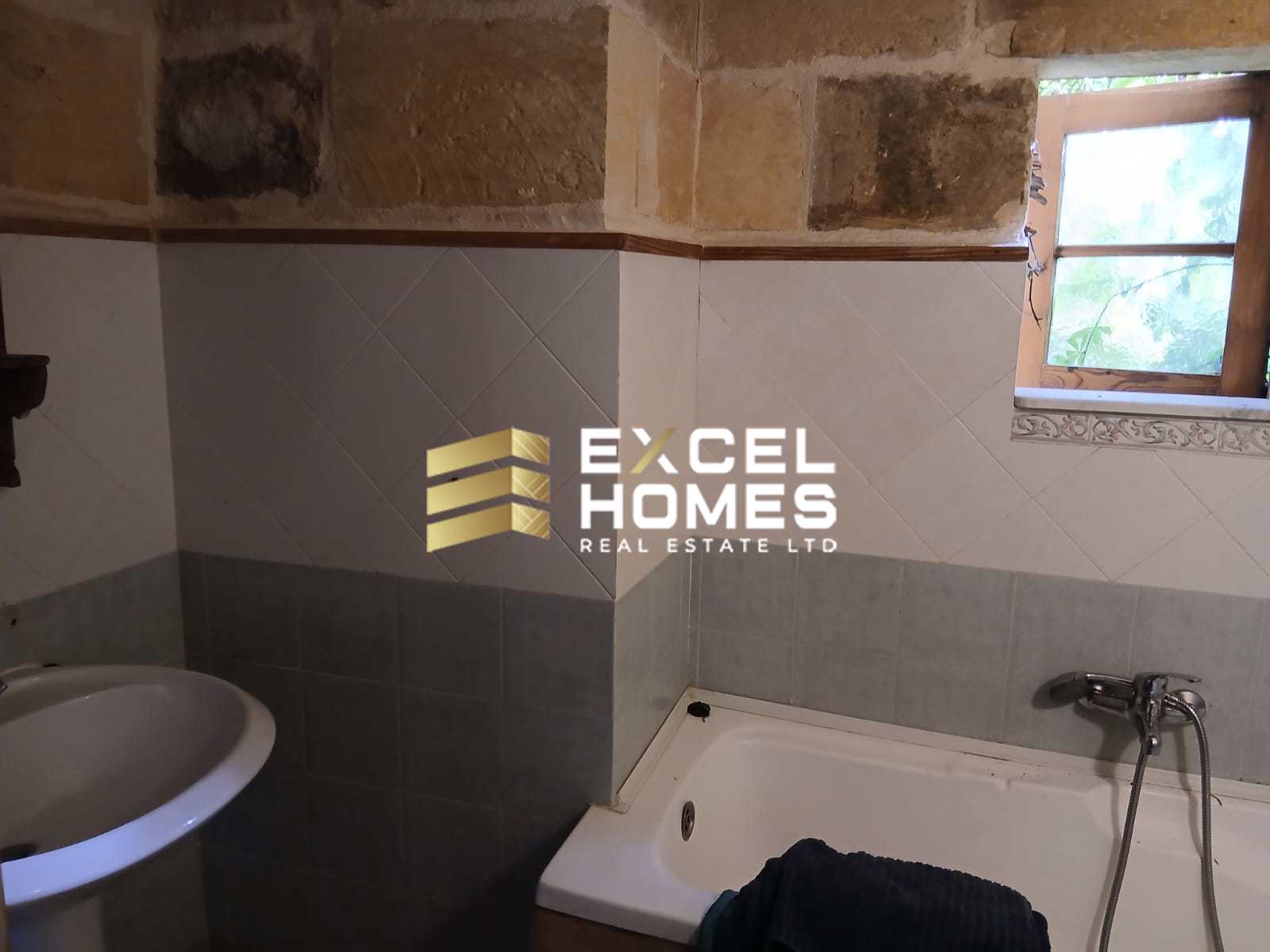 2 bedroom Farmhouse in Xaghra, Malta – 65771