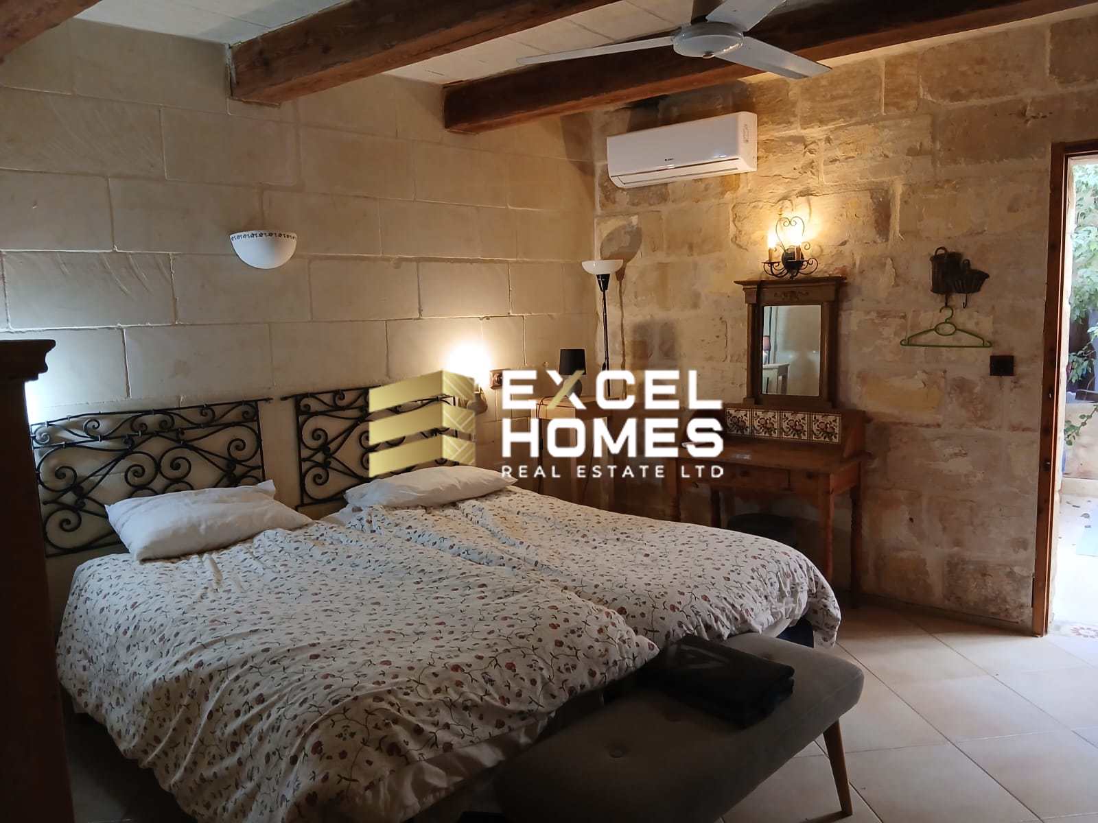 2 bedroom Farmhouse in Xaghra, Malta – 65771