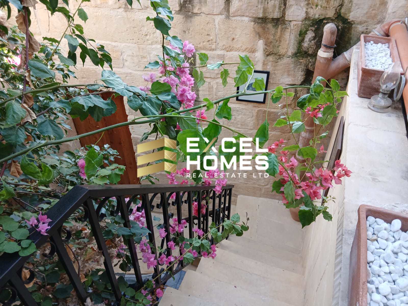 2 bedroom Farmhouse in Xaghra, Malta – 65771