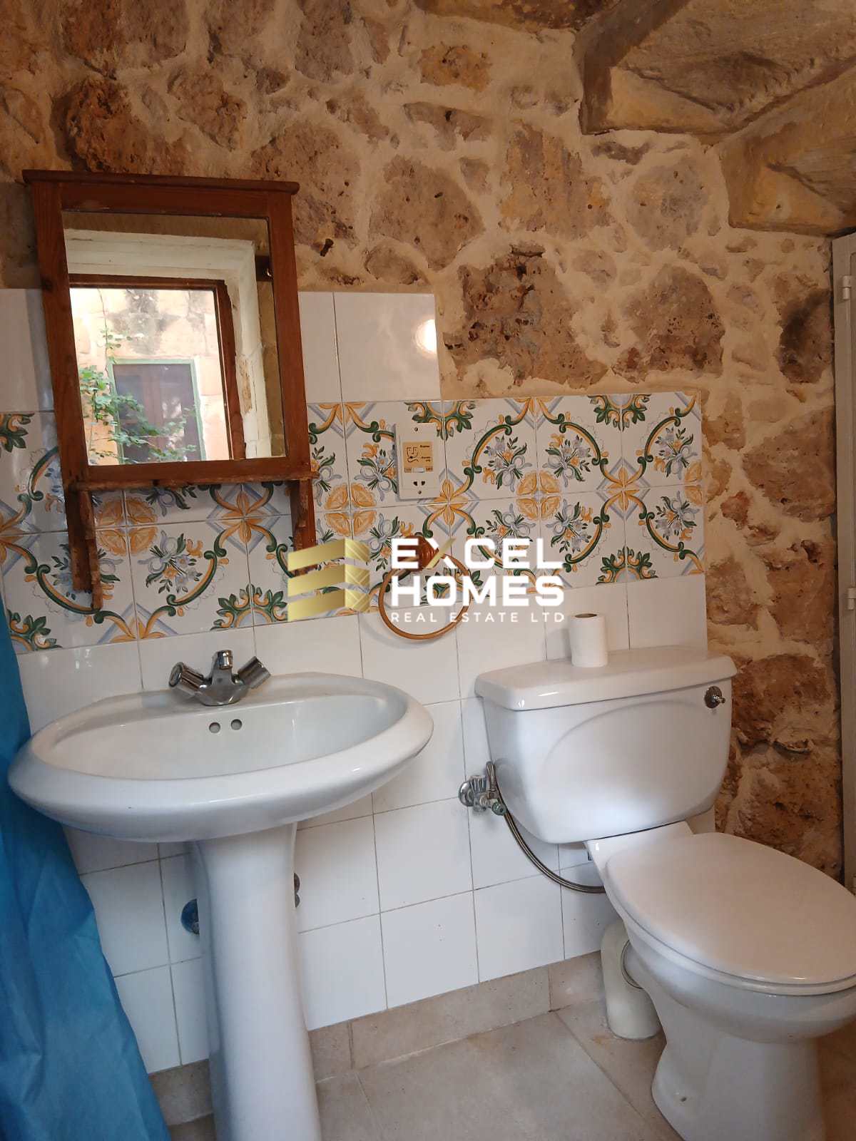 2 bedroom Farmhouse in Xaghra, Malta – 65771
