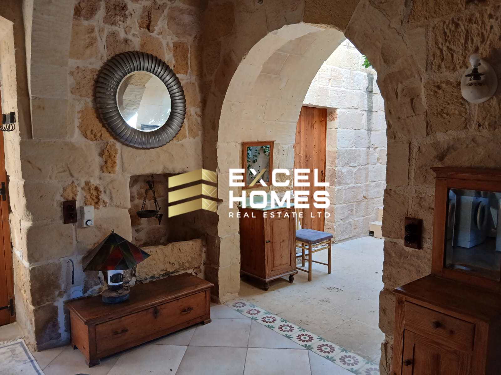 2 bedroom Farmhouse in Xaghra, Malta – 65771