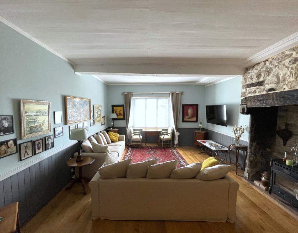 3 bedroom maison in Mur De Barrez, Aveyron, France