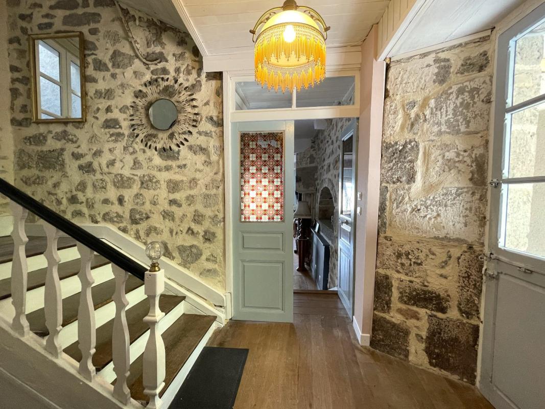 3 bedroom maison in Mur De Barrez, Aveyron, France