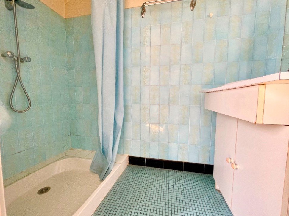 2 bedroom maison in Entraygues Sur Truyere, Aveyron, France