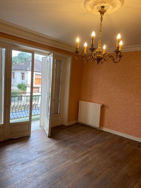 maison de ville in Malemort Sur Correze, Corrèze, France