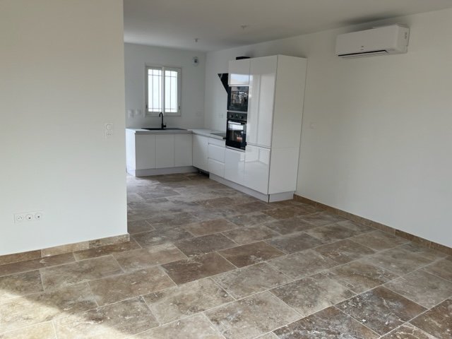 2 bedroom duplex/triplex in Cavaillon, Vaucluse, France