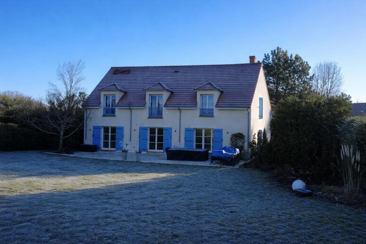 5 bedroom maison in Vernouillet, Yvelines, France