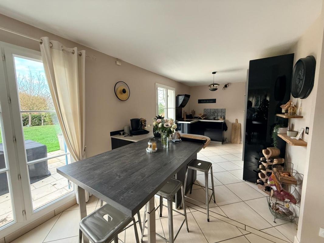5 bedroom maison in Vernouillet, Yvelines, France