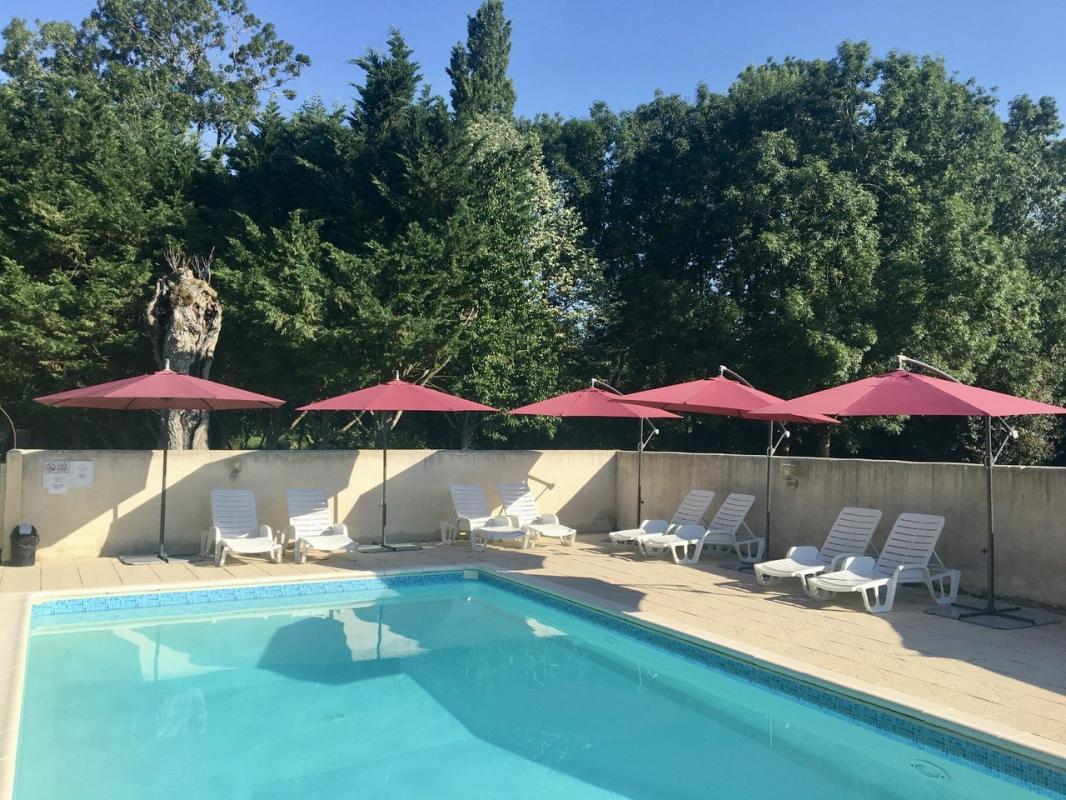 15 bedroom propriete in Nere, Charente-Maritime, France