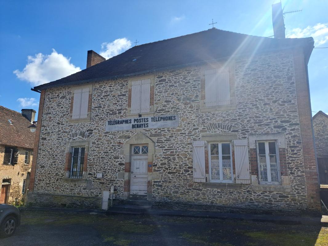 5 bedroom maison de village in Benayes, Corrèze, France