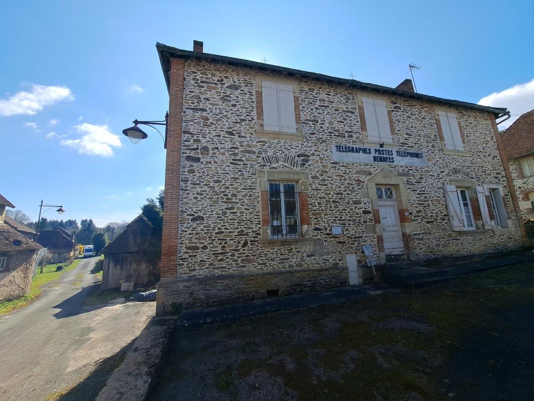 5 bedroom maison de village in Benayes, Corrèze, France