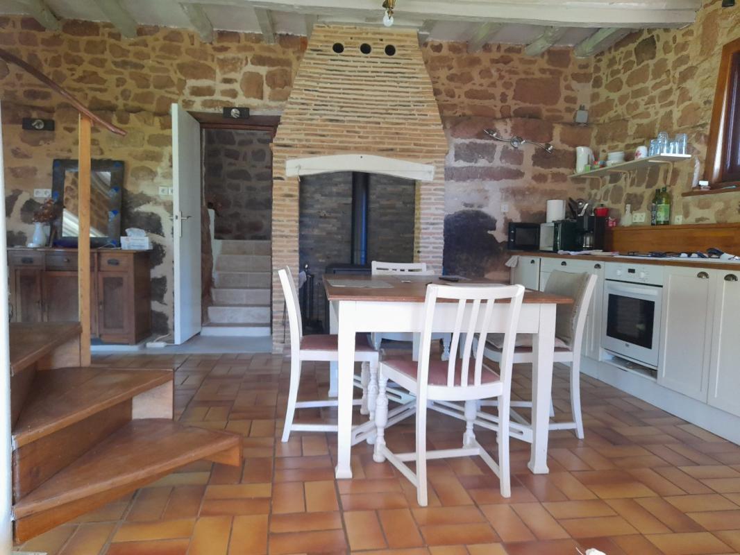 4 bedroom maison en pierres in Louignac, Corrèze, France