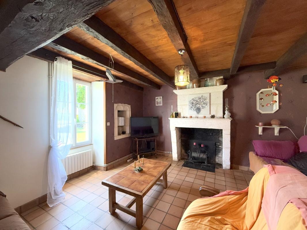 8 bedroom maison in Berneuil, Charente, France