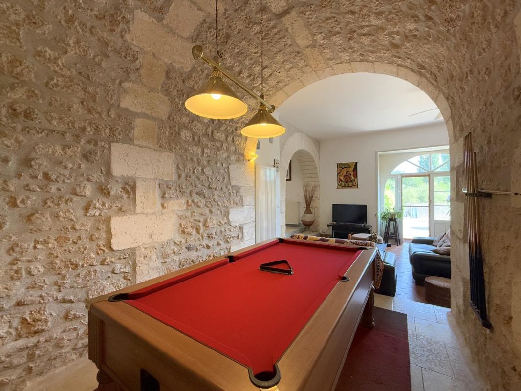 5 bedroom maison in Vouzan, Charente, France