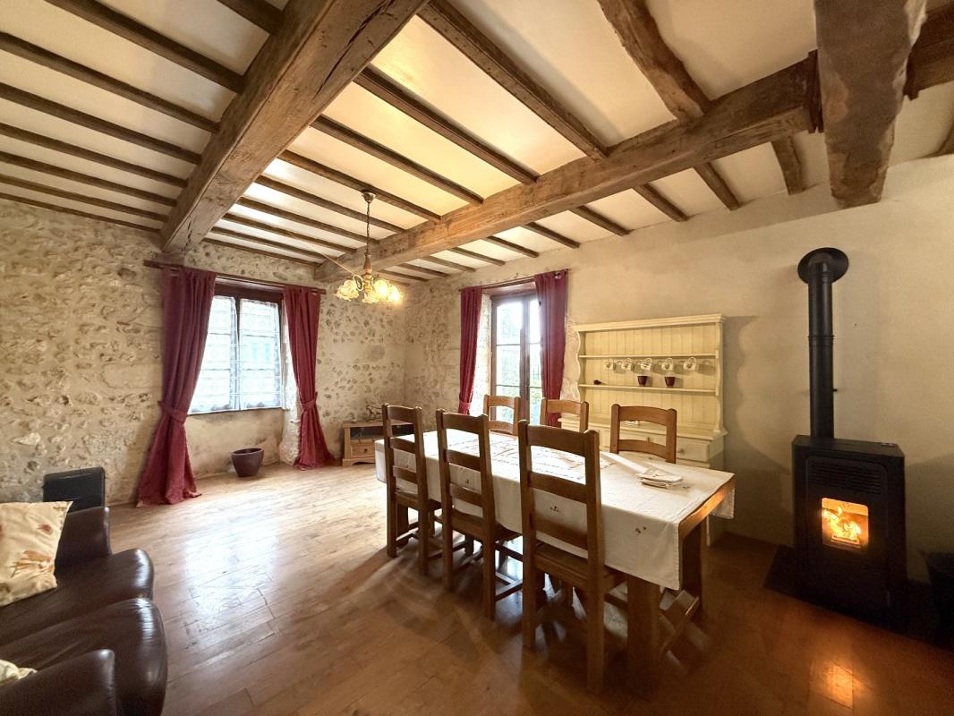 4 bedroom maison in Saint Severin, Charente, France