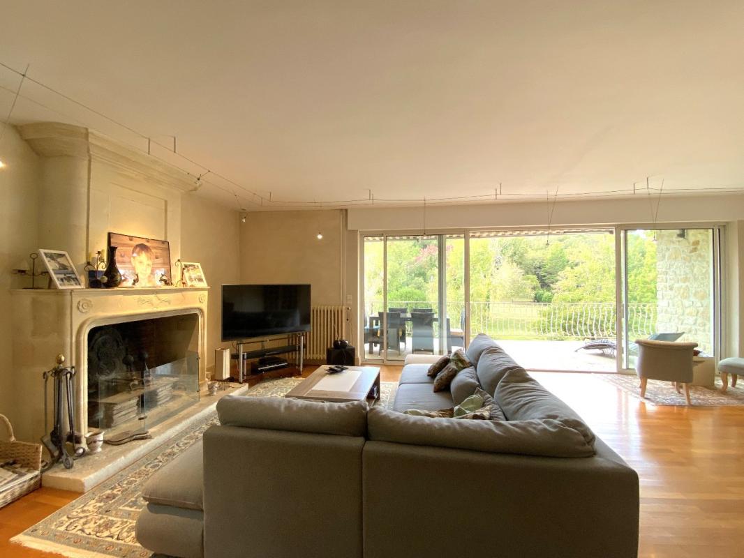 6 bedroom maison in Angouleme, Charente, France