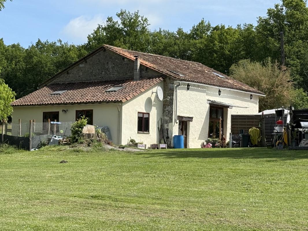 7 bedroom maison in Combiers, Charente, France