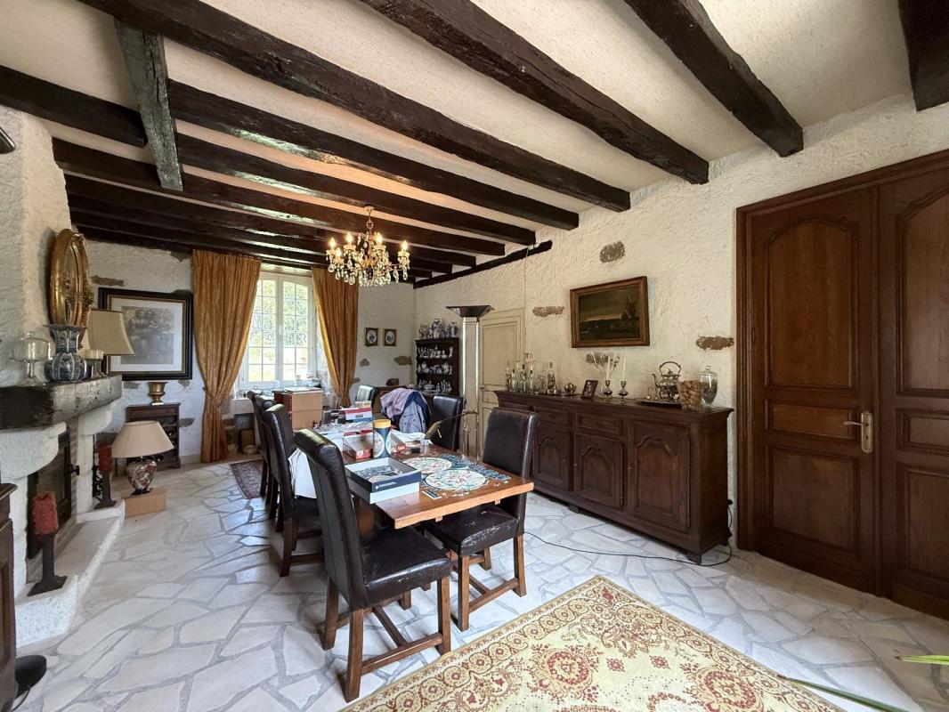 5 bedroom maison in Nontron, Dordogne, France