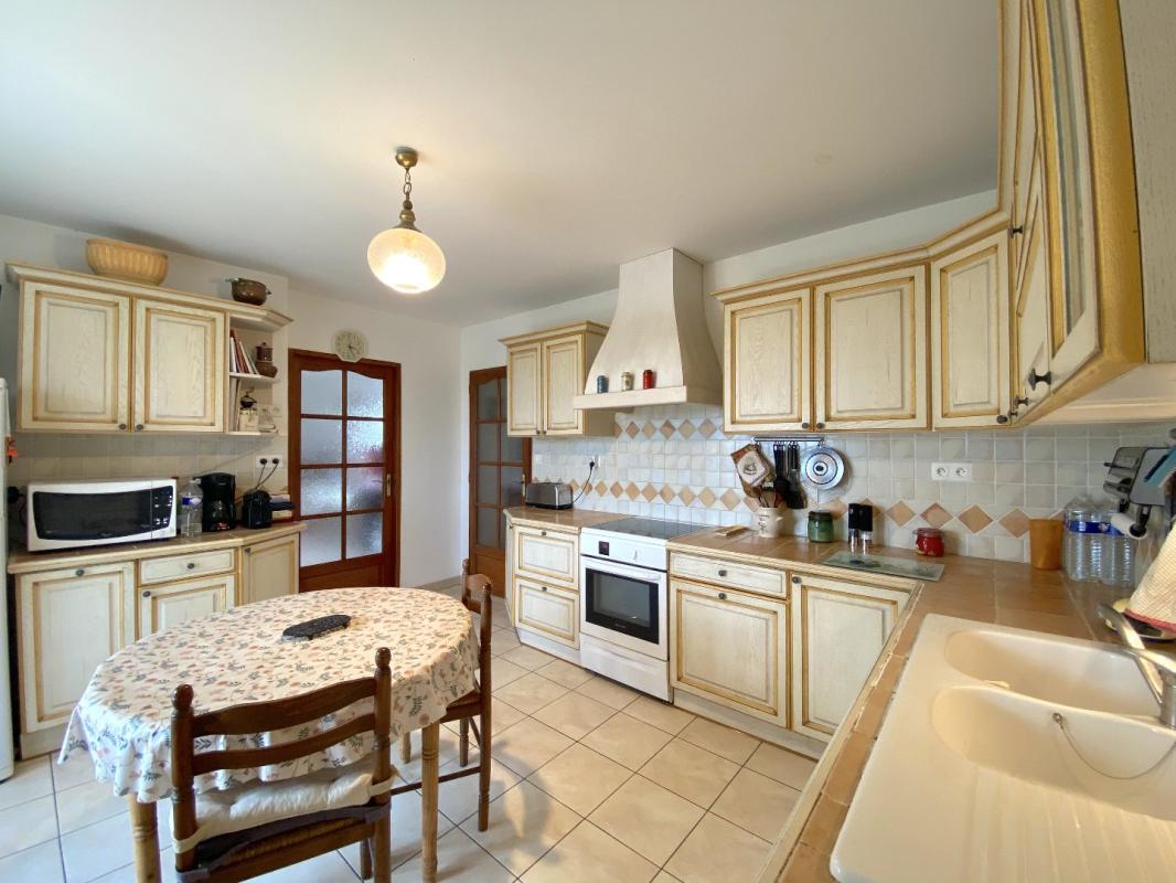 4 bedroom maison situee en campagne in Gurat, Charente, France