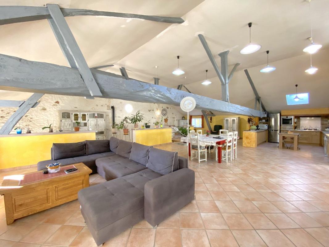 4 bedroom maison in Celles, Dordogne, France