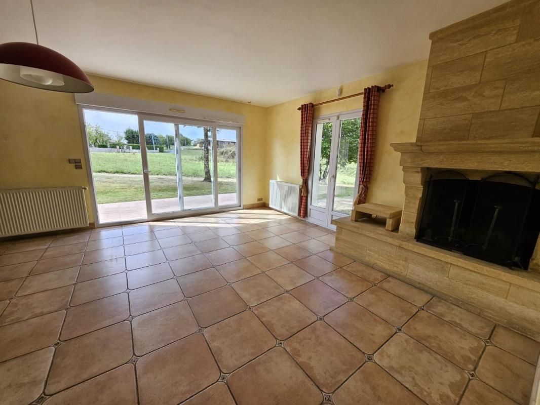 4 bedroom maison in Saint Laurent Sur Manoire, Dordogne, France