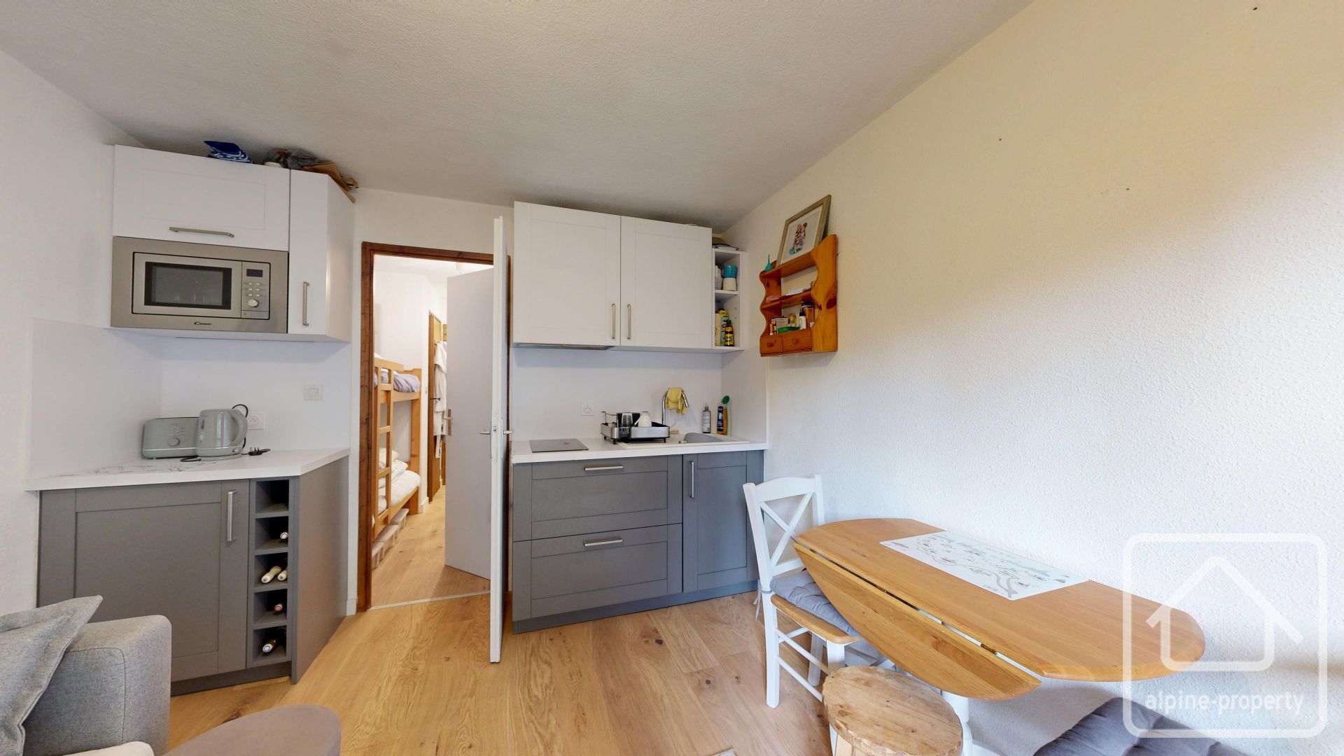 A Pleasant One Bedroom Apartment In The Petit Chatel Area Of The Village. – YETI625