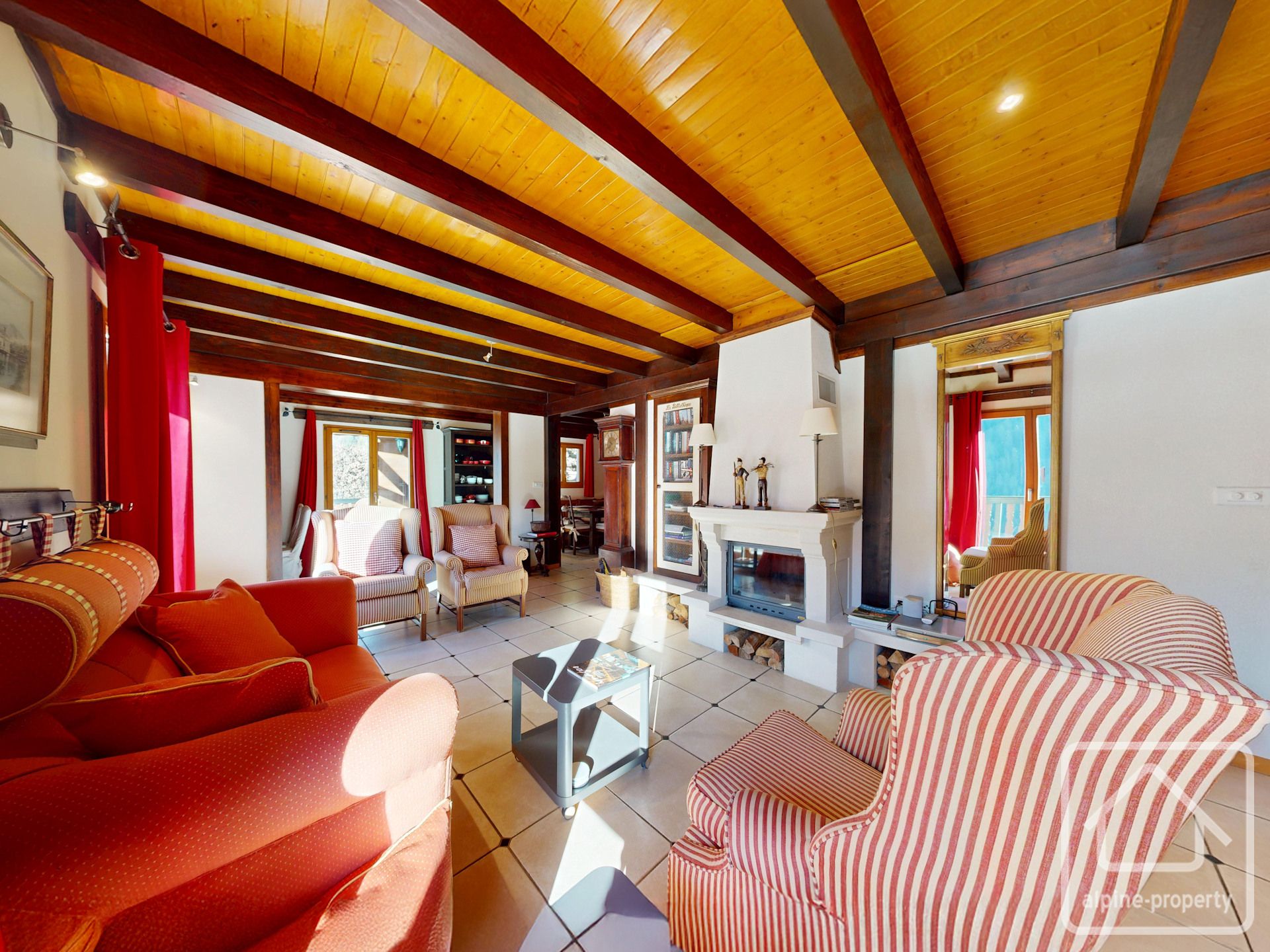 A Large, Modern Chalet With Stunning Views. – MIRADOR