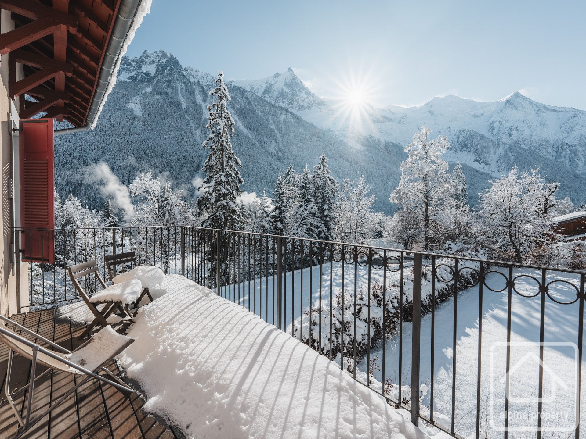 2 Bedroom Apartment With 3 Balconies And Stunning Mont Blanc Views In A Historic Art Nouveau Villa With Parking Included And Option To Purchase Garages. – FLEURY6