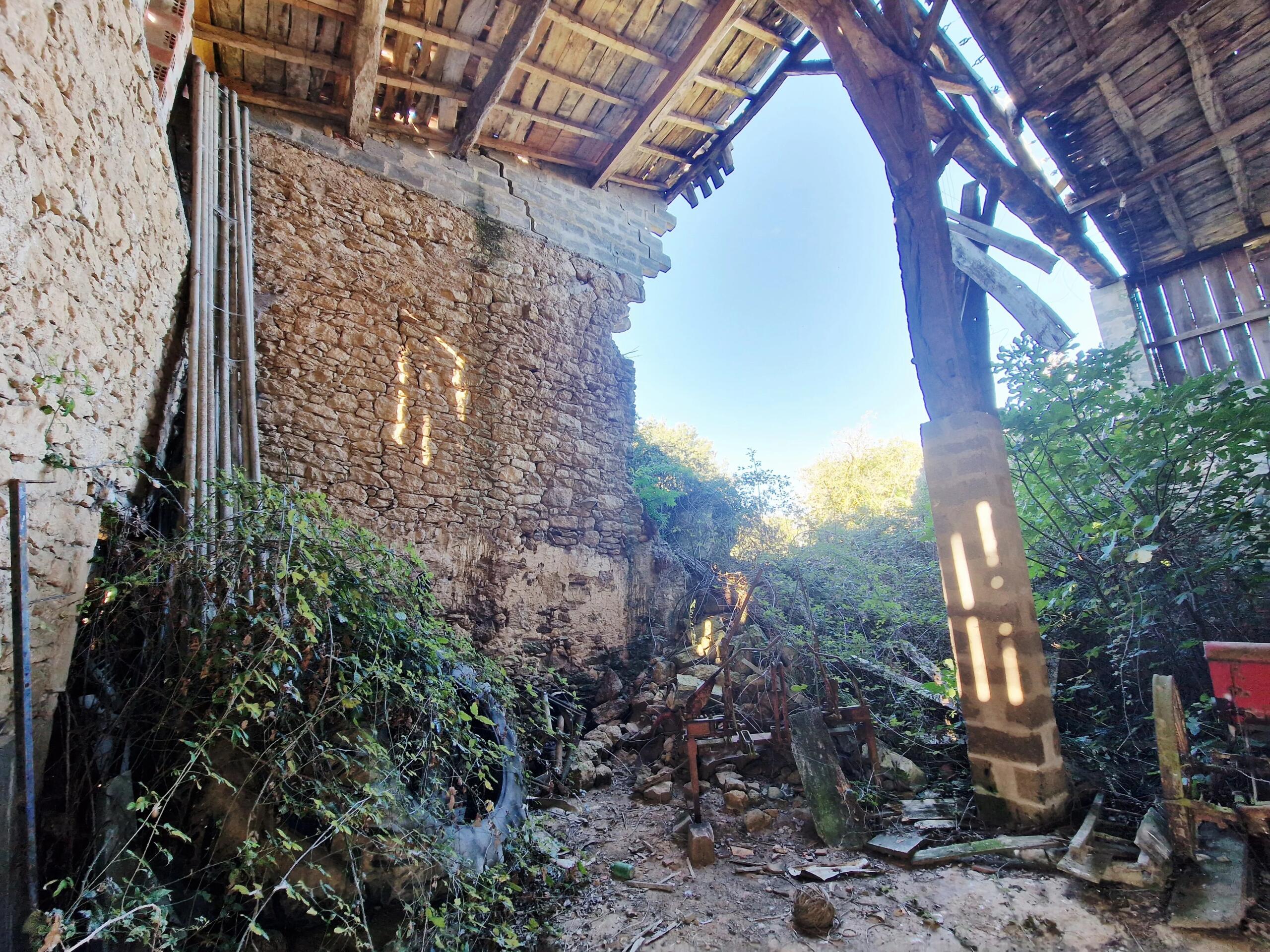 Charming French Country Farmhouse to Renovate, Aquitaine – France – BVI83249