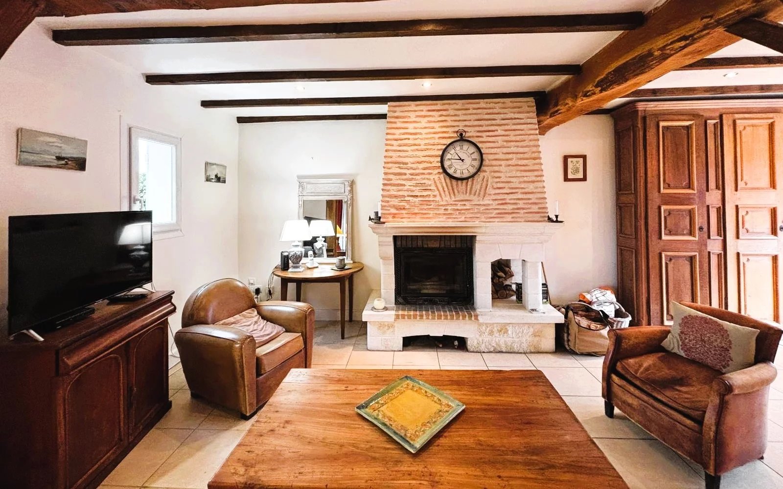 Light-filled, 4/5 bedroom house with pool, secure garden in quiet location, Aquitaine – France – BVI84019