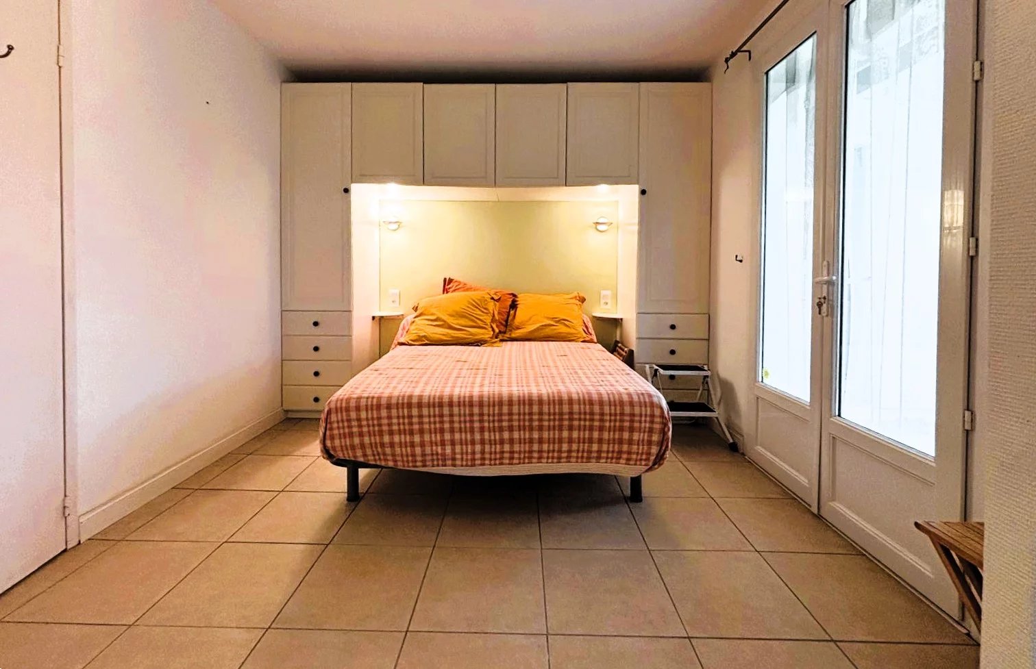 Light-filled, 4/5 bedroom house with pool, secure garden in quiet location, Aquitaine – France – BVI84019