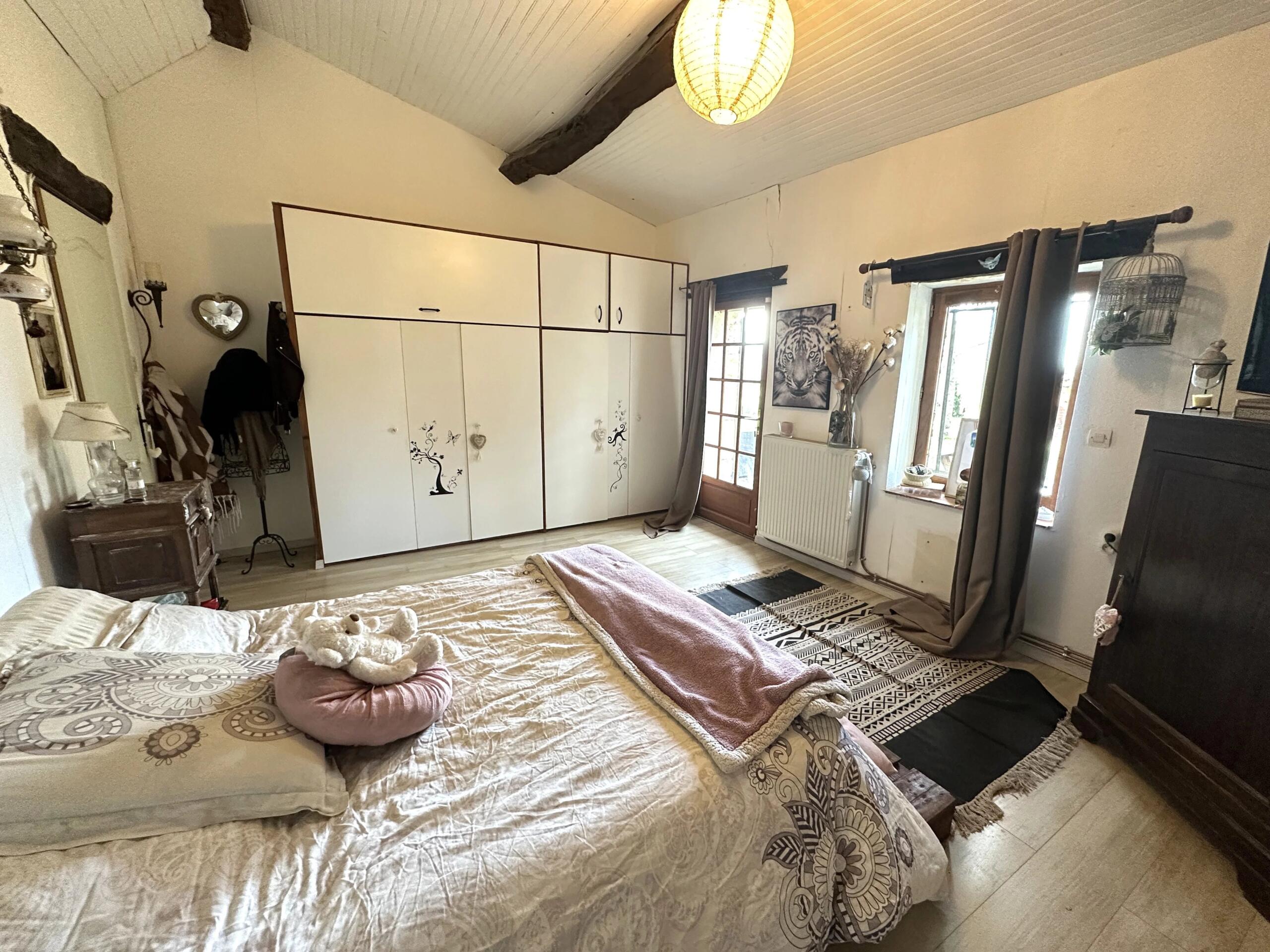 4-bed Stone House with Pool and Countryside Views near Saint-Émilion, Aquitaine – France – BVI83758