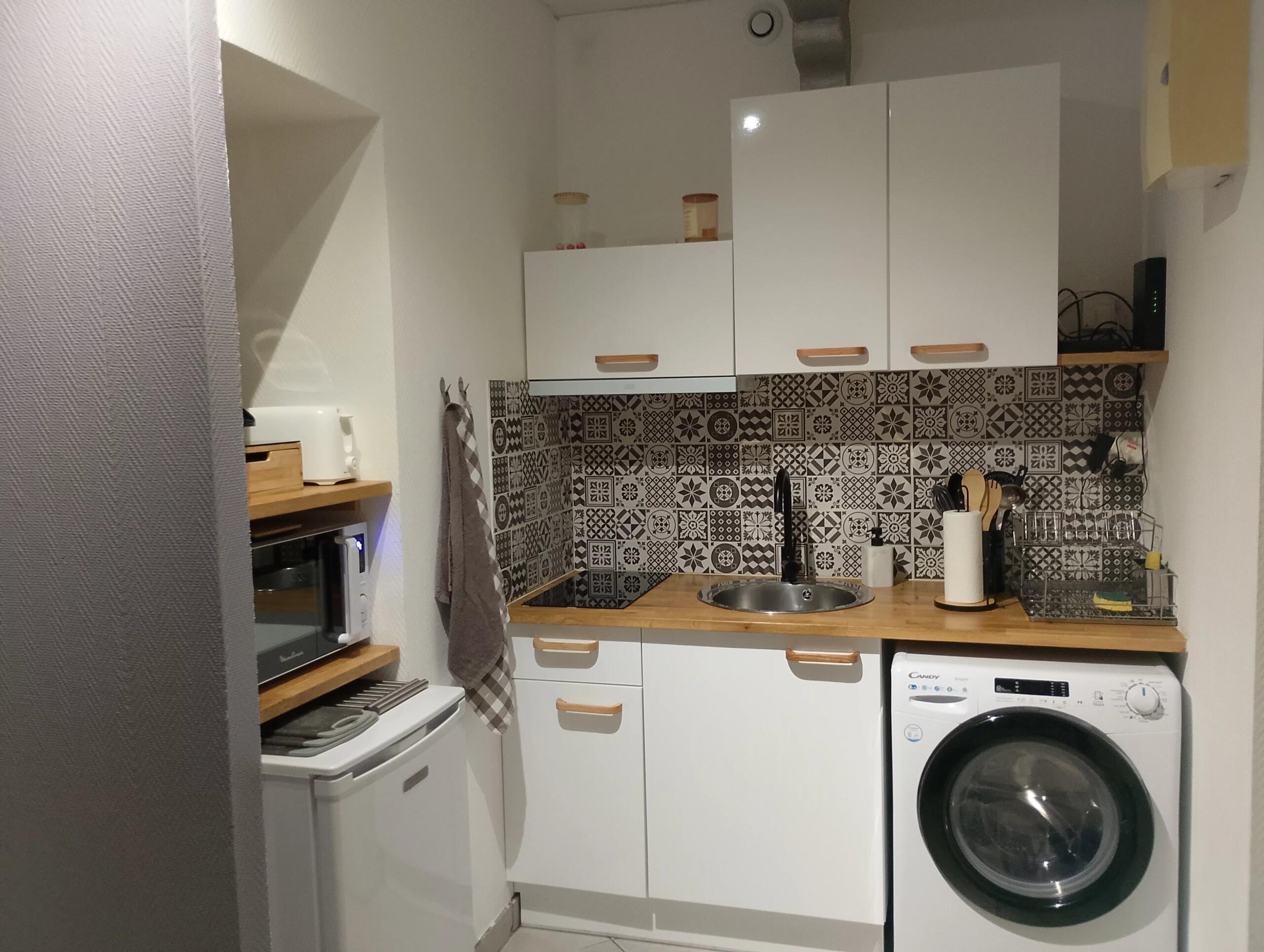 Jonzac, Poitou-Charentes – France – BVI83184