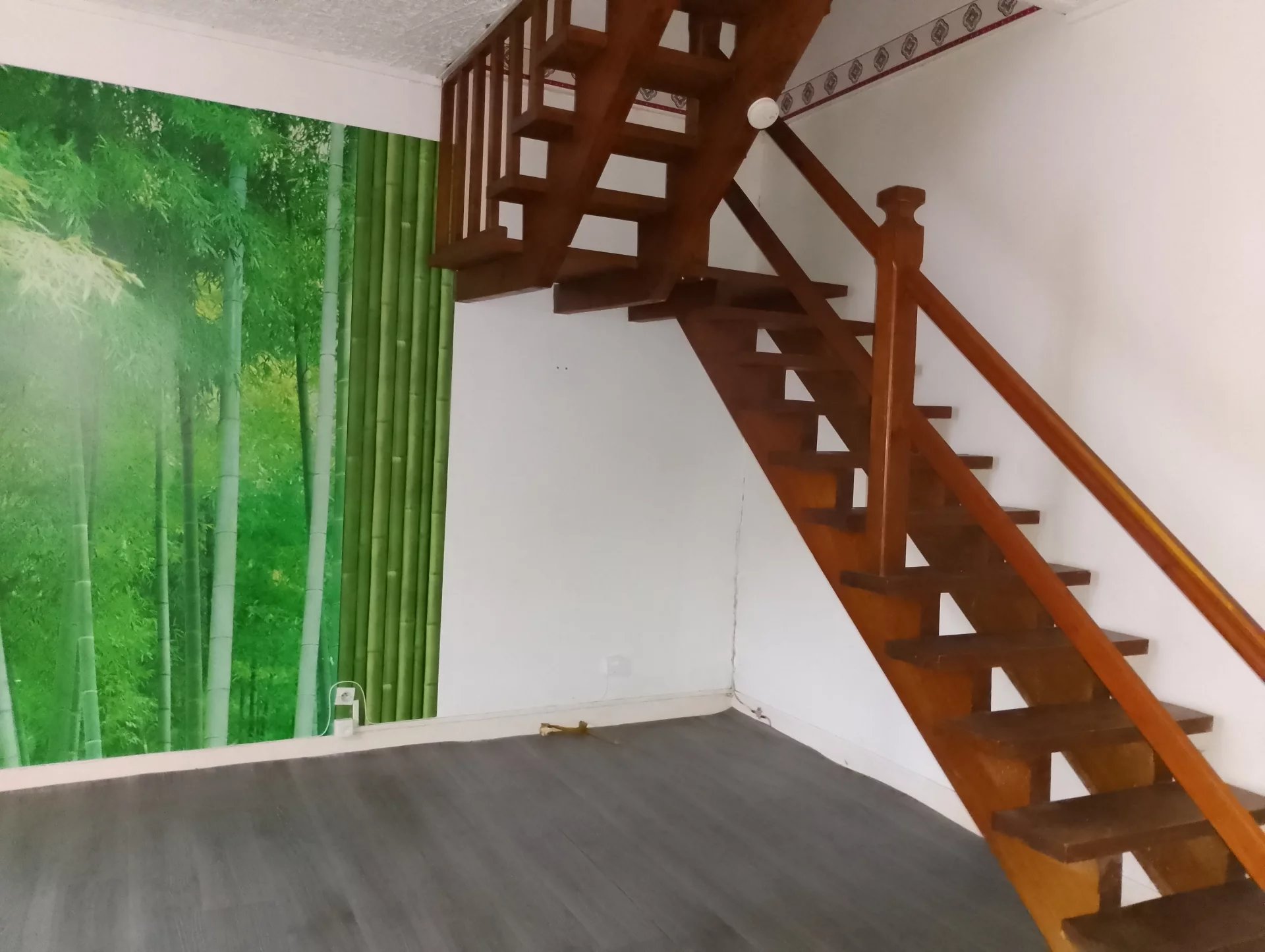 Jonzac, Poitou-Charentes – France – BVI83184