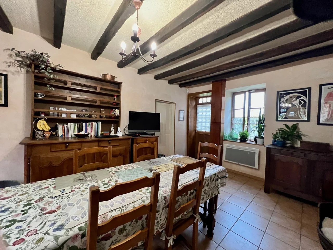 Beautifully-presented 3-bed hamlet property with views, Centre – France – BVI84024