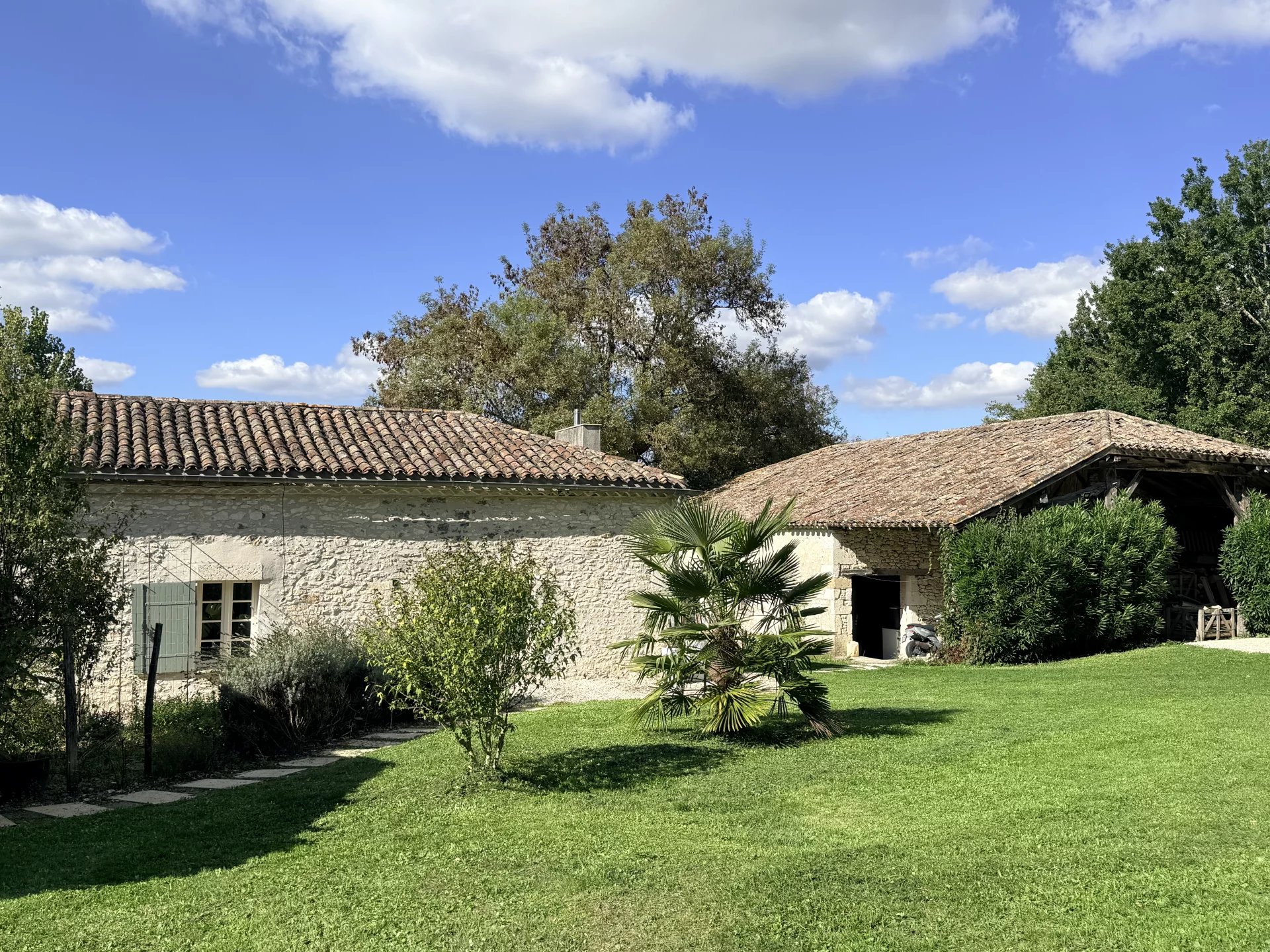 Charming Character Stone Cottage in the Heart of the Lot-et-Garonne Countryside, Aquitaine – France – BVI83116
