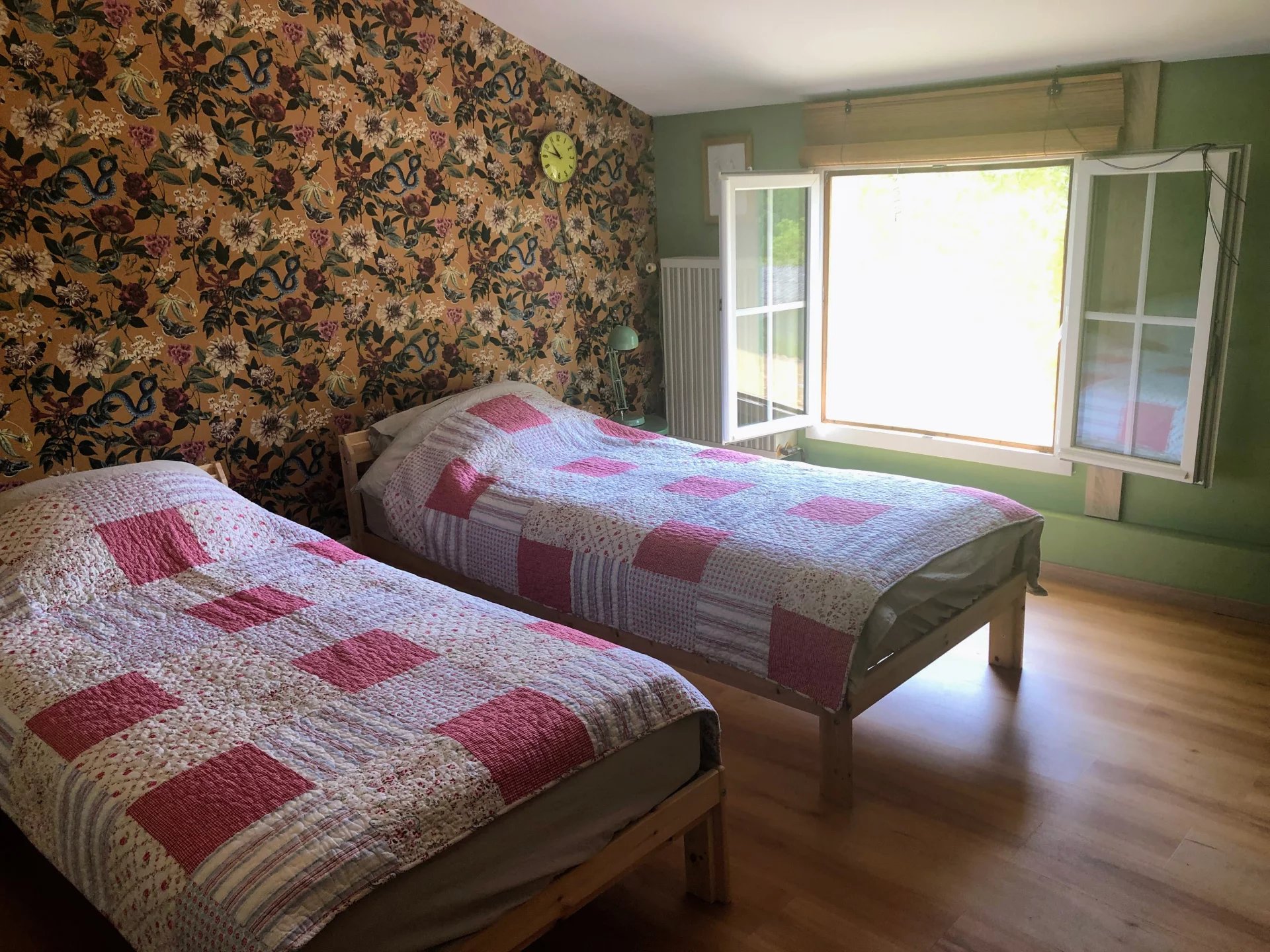 Beautiful character cottage with panoramic country views, Poitou-Charentes – France – BVI80412