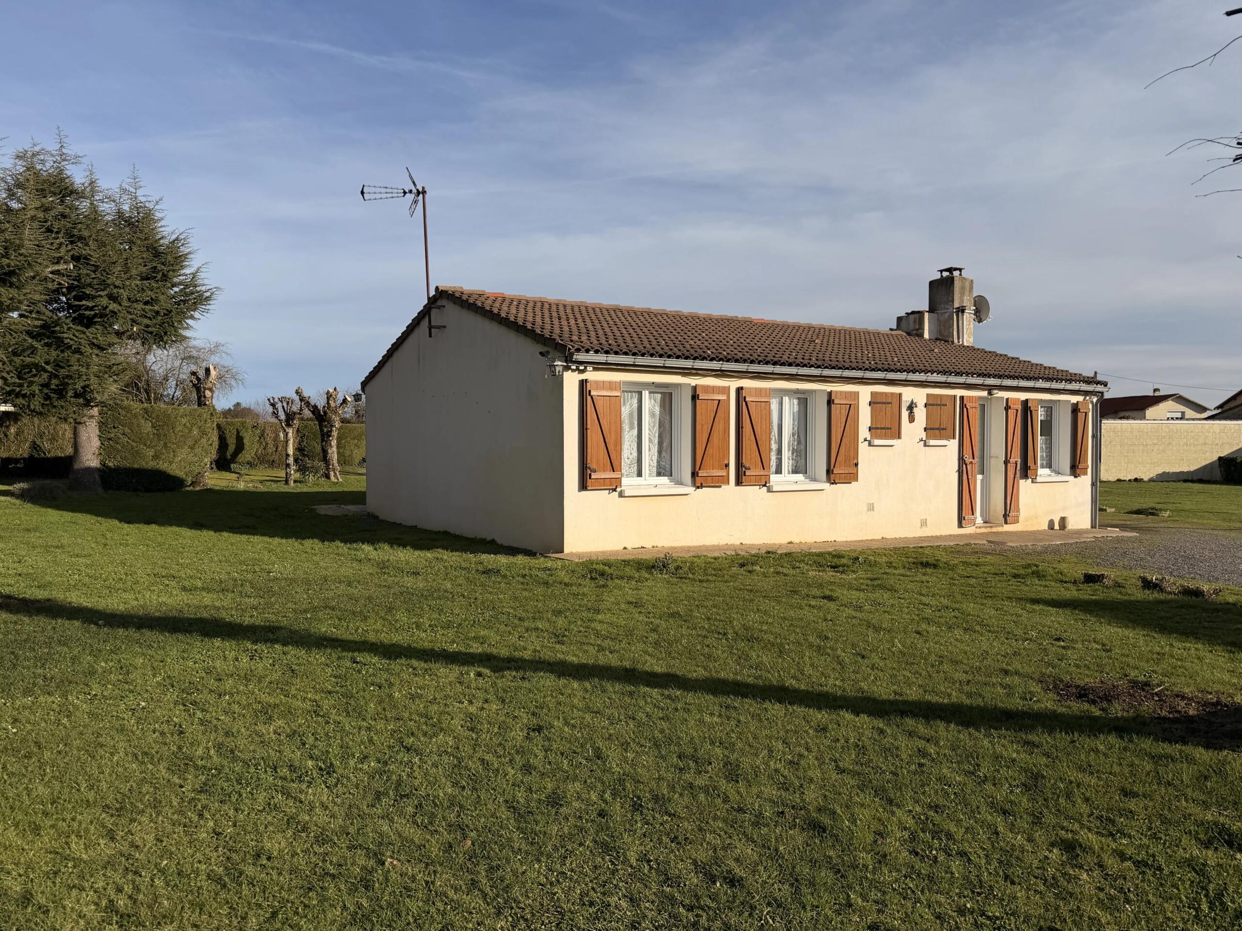 Three-Bedroom Bungalow in a Peaceful Village Near Ruffec, Poitou-Charentes – France – BVI84041