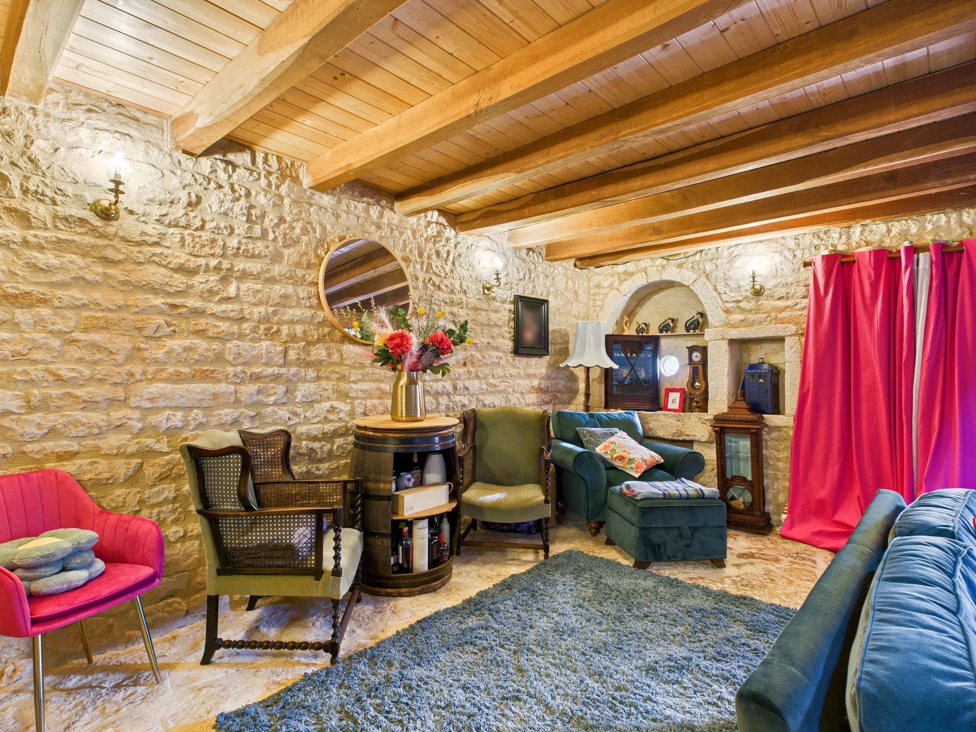 Extremely spacious character property with private garden, Poitou-Charentes – France – BVI83779