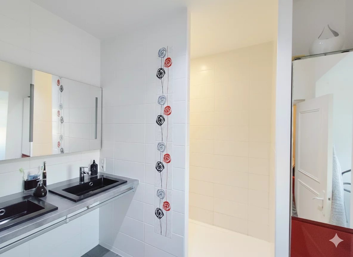 Stone Property with Pool and 4 Hectares of Land, Aquitaine – France – BVI83865