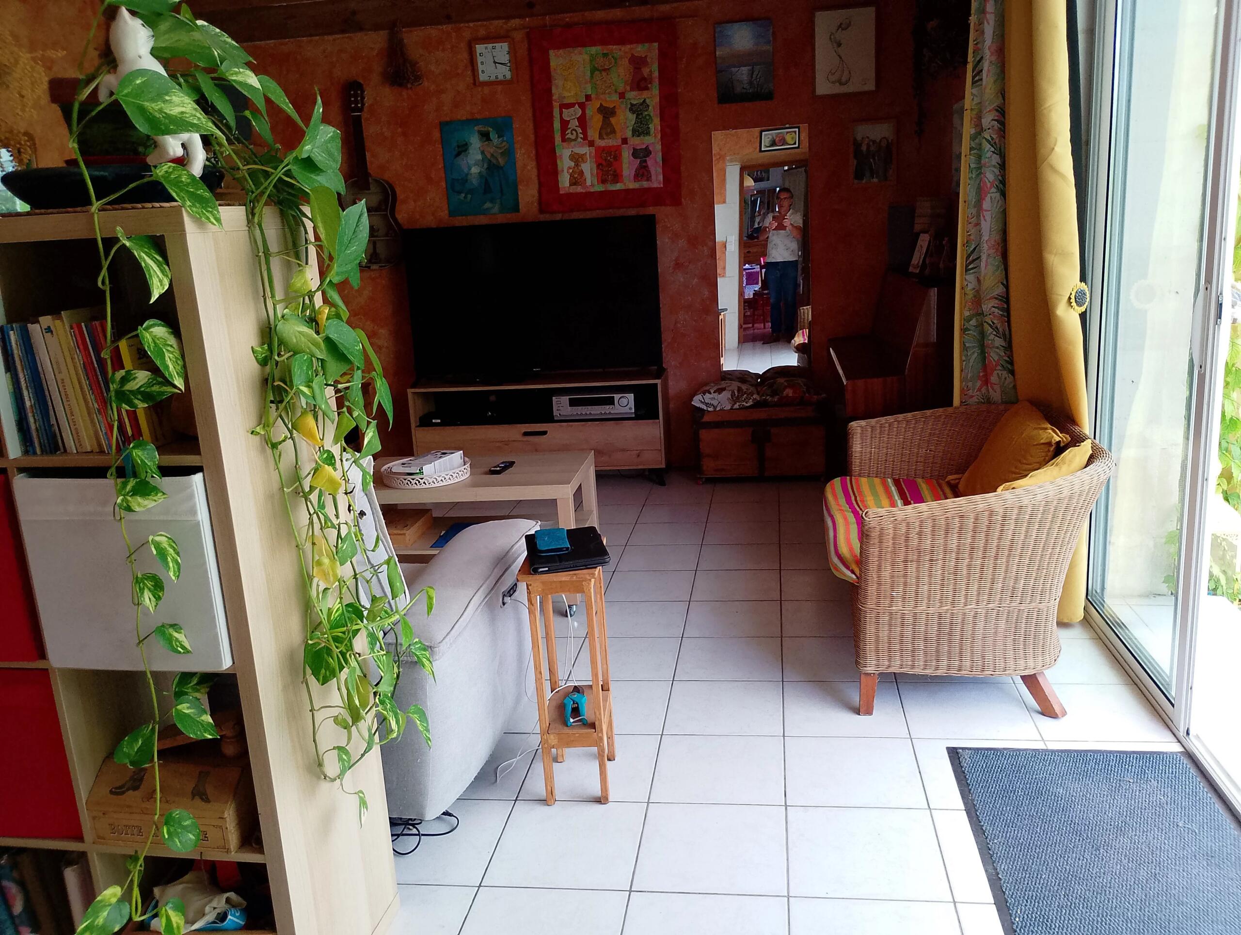 Between Jonzac and Pons, Poitou-Charentes – France – BVI83088