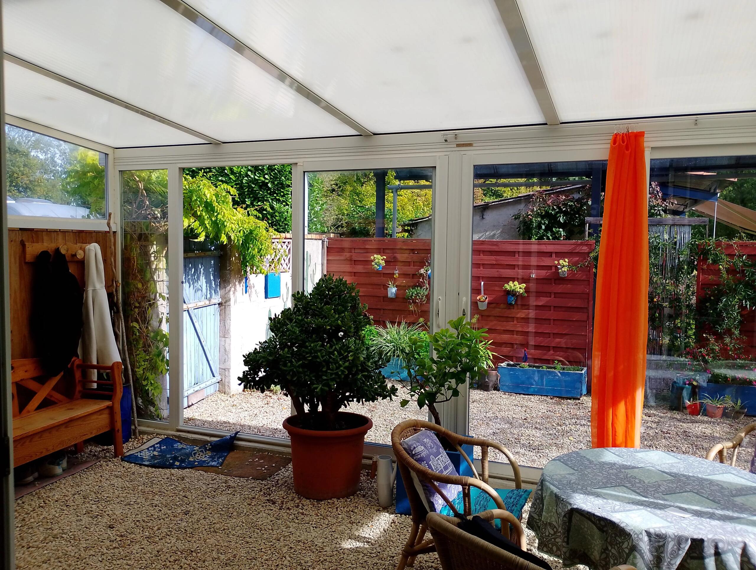 Between Jonzac and Pons, Poitou-Charentes – France – BVI83088