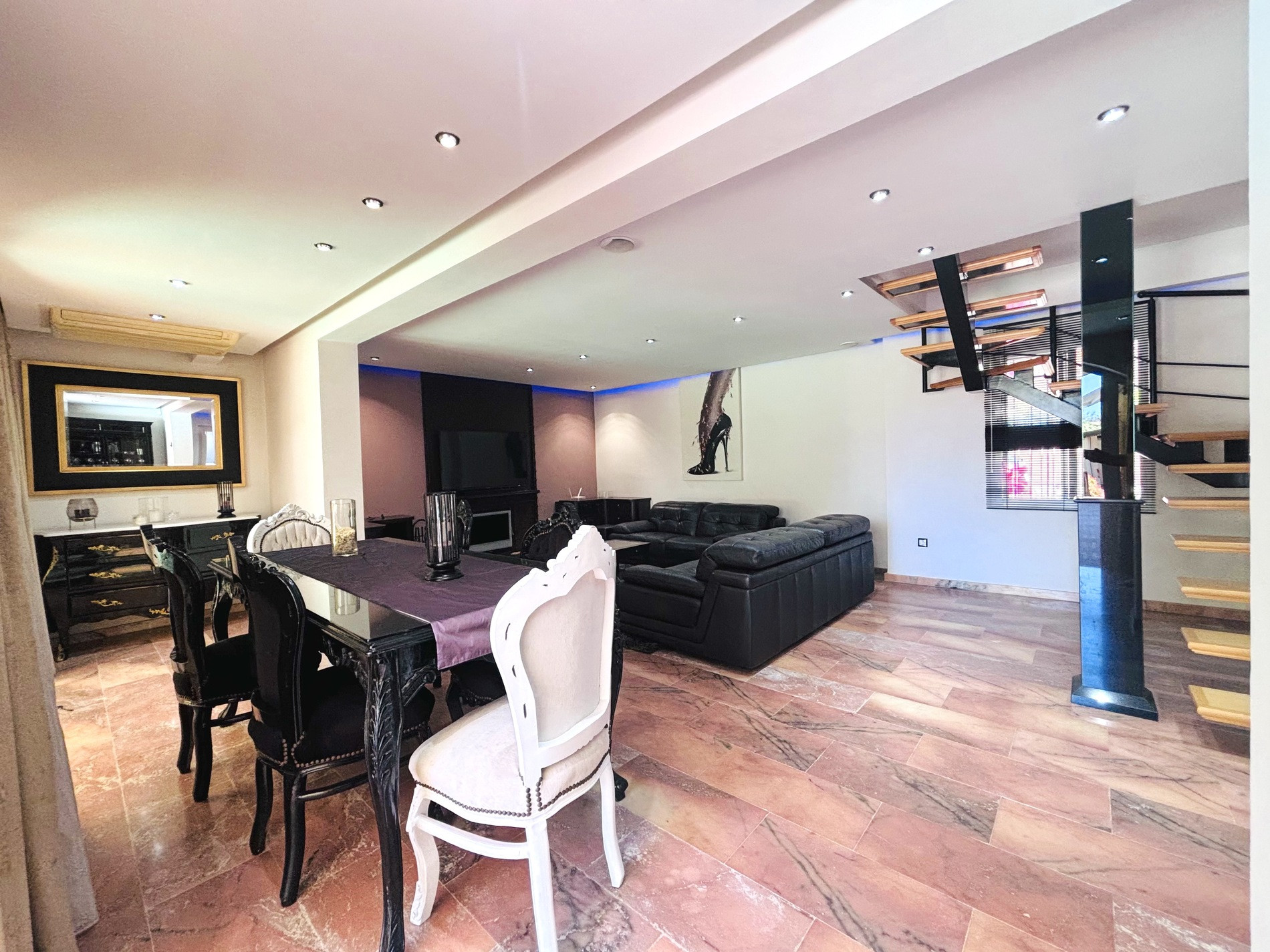 3 bedroom House in Marbella, Malaga, Spain – 428-05153P