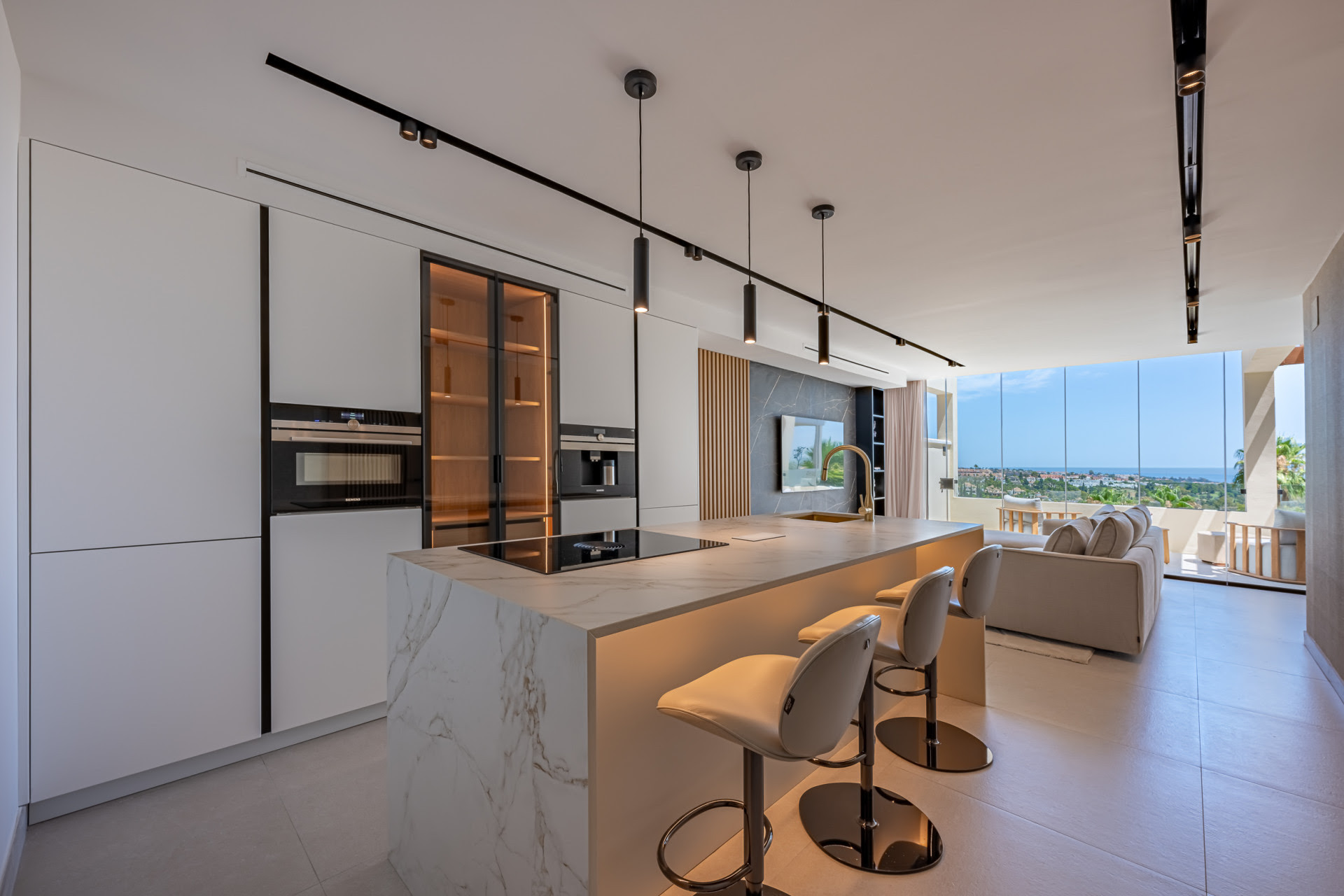 3 bedroom Apartment in Marbella, Malaga, Spain – 428-03178D