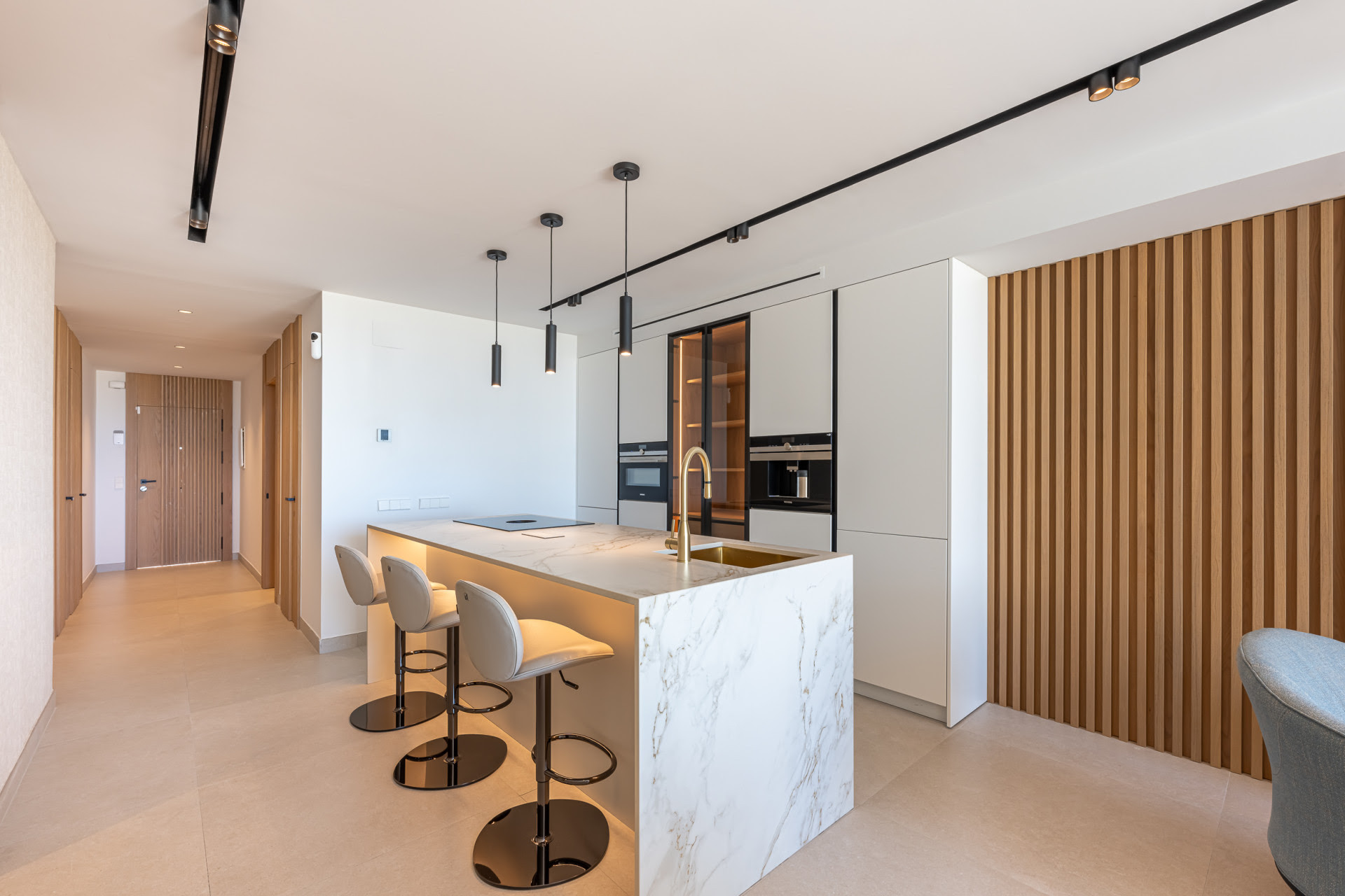 3 bedroom Apartment in Marbella, Malaga, Spain – 428-03178D