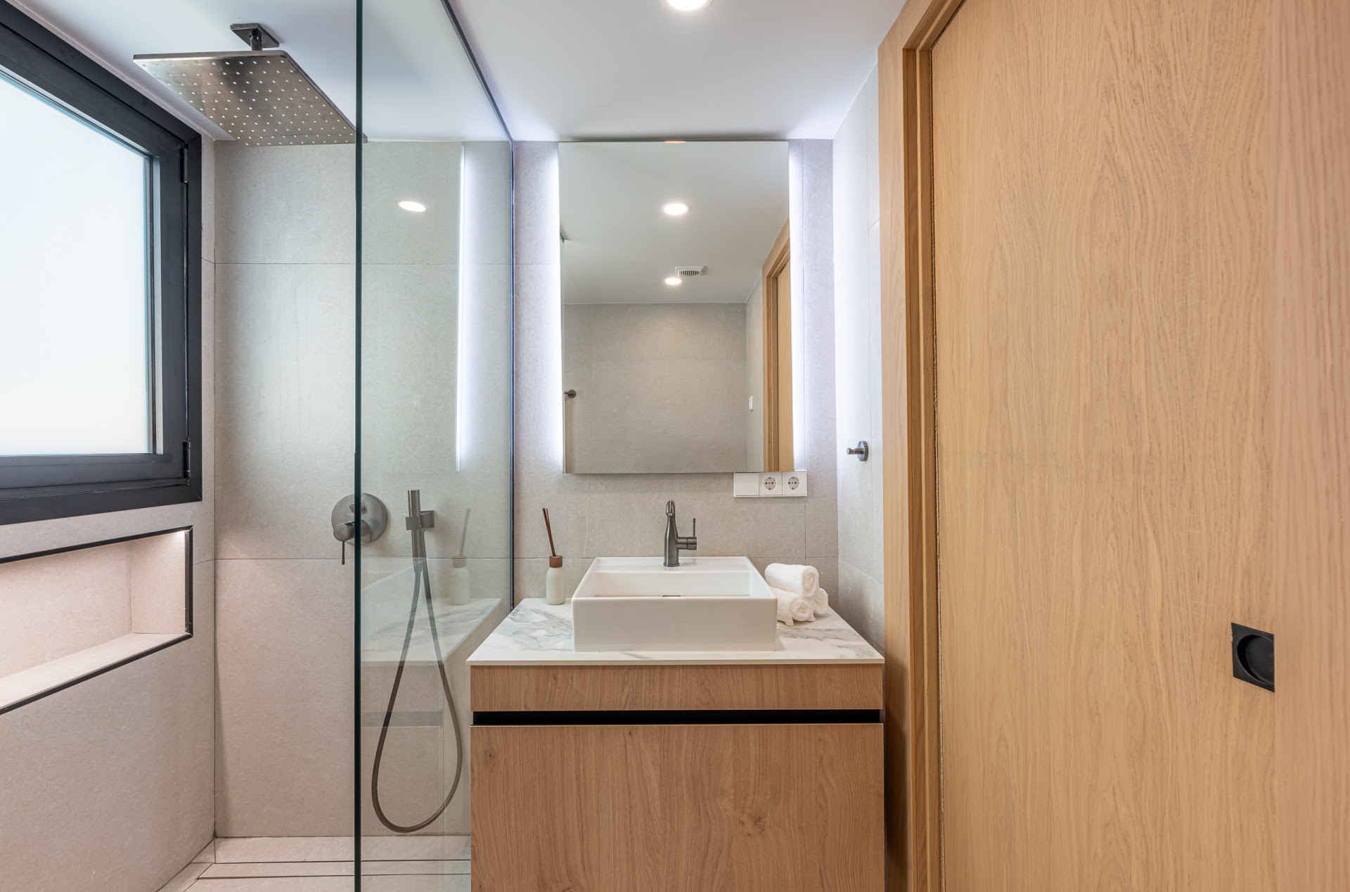 3 bedroom Apartment in Marbella, Malaga, Spain – 428-03178D